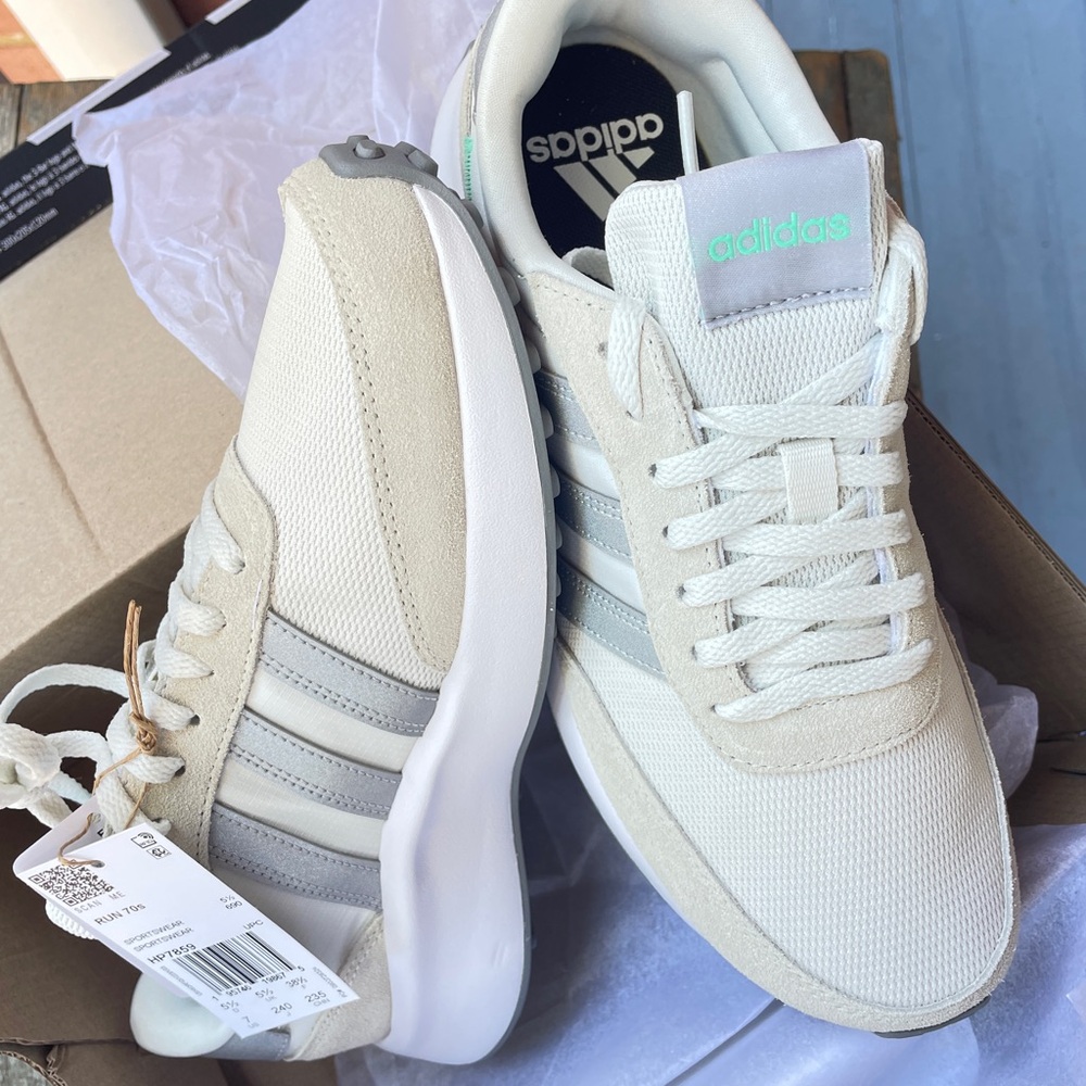 Adidas White, Beige, and Gray ‘Run 70s’ Sneakers! Women’s Size 9.5, Men’s Size 7